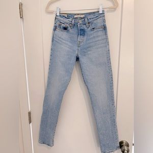 Levi’s Icon Wedgie Jeans